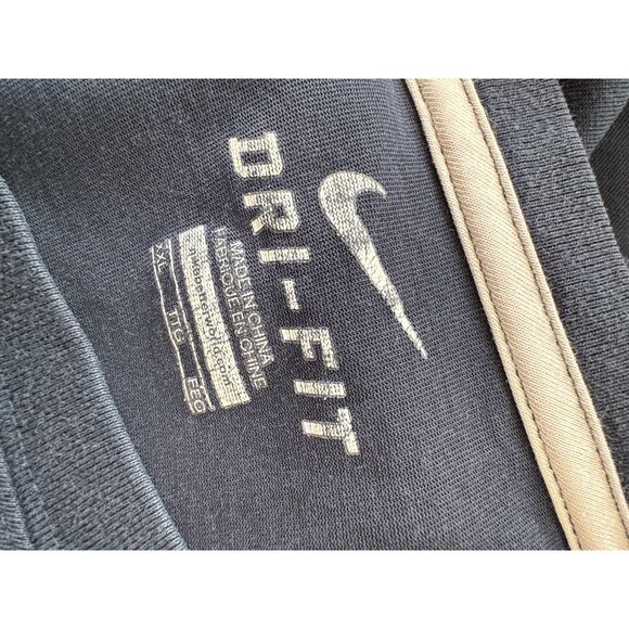 Nike Men’s XXL Dri-FIT LeBron James Graphic T-Shirt - Picture 4 of 4